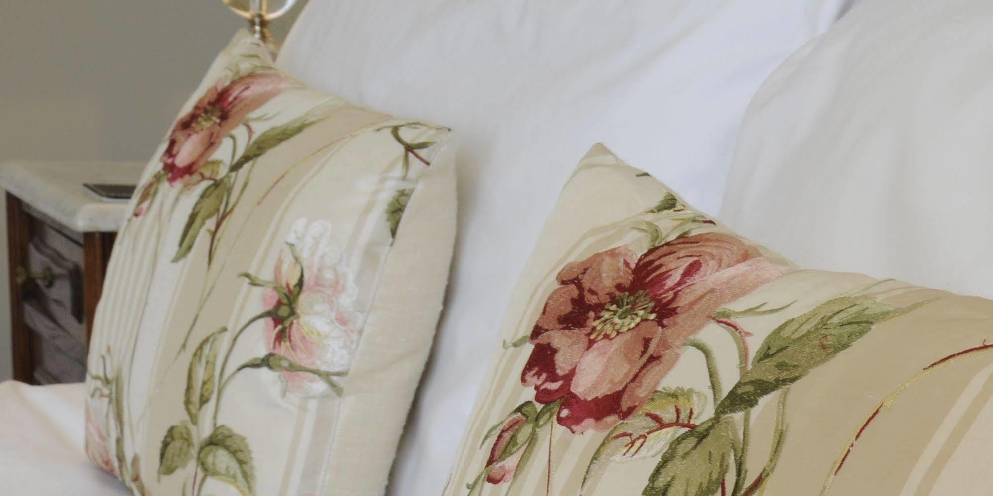 The Swallows Rest Bed & Breakfast Brigstock Bagian luar foto